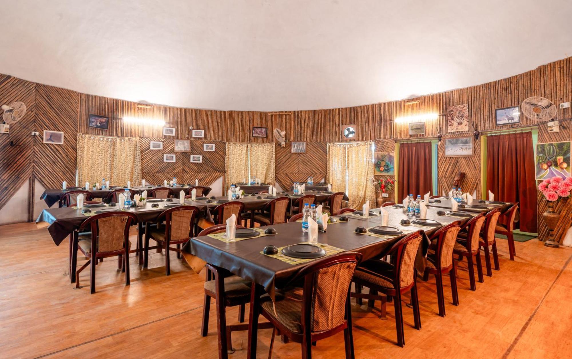 Treebo Premium Mowgli'S Den, Pench Hotel Khawāsa Eksteriør billede