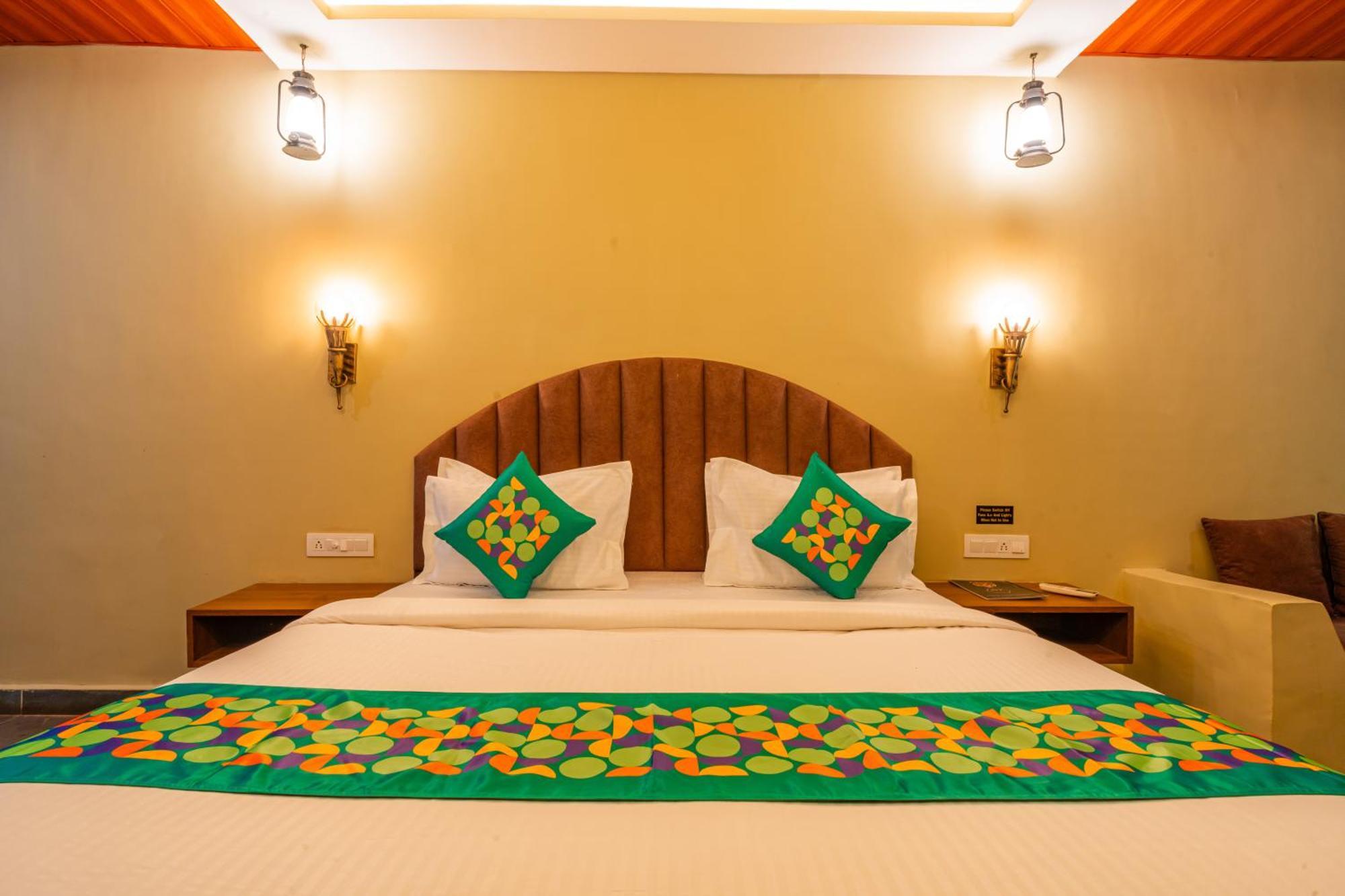 Treebo Premium Mowgli'S Den, Pench Hotel Khawāsa Eksteriør billede