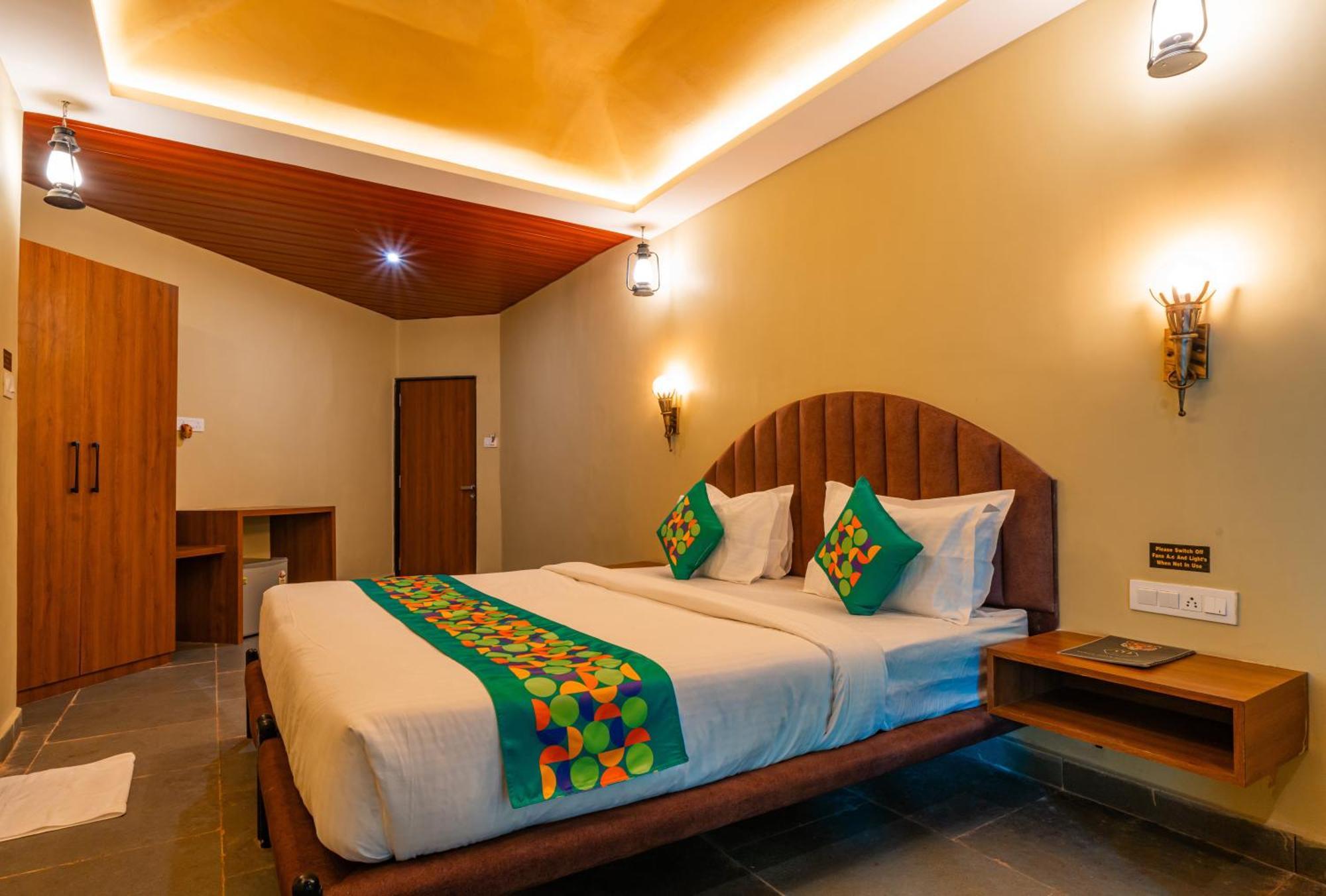 Treebo Premium Mowgli'S Den, Pench Hotel Khawāsa Eksteriør billede