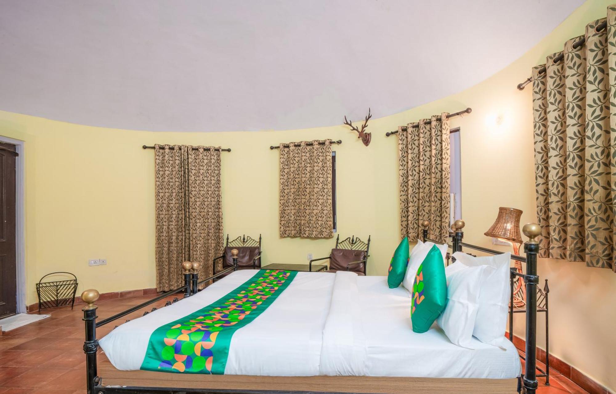 Treebo Premium Mowgli'S Den, Pench Hotel Khawāsa Eksteriør billede